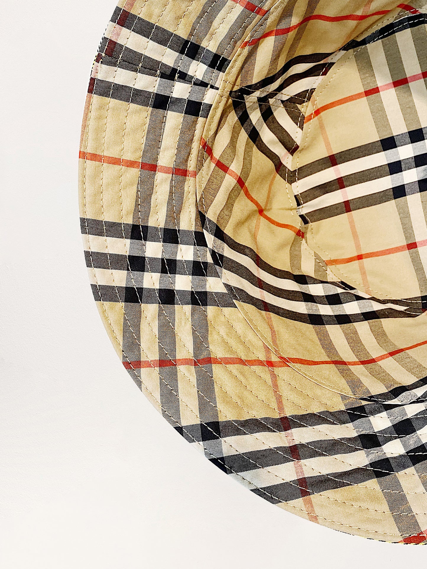 Burberry Hut Beige-Gelb