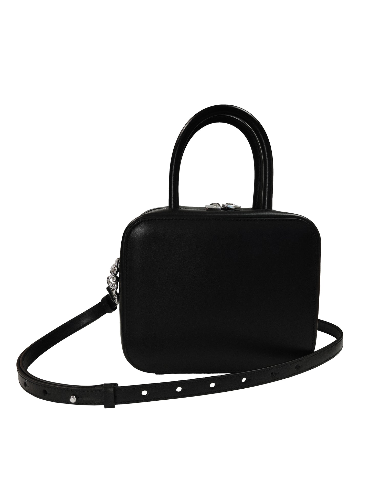 Mit einer sehr modernen Form ist diese Tasche von Michino besonders durch ihre „Salut“ Aufschrift ein absoluter Hingucker, welche sich zu nahezu jedem Outfit kombinieren lässt. Das große Fach bietet die Möglichkeit, all Ihre Alltagsgegenstände wie Portmonee und Schlüssel in sich aufzubewahren.