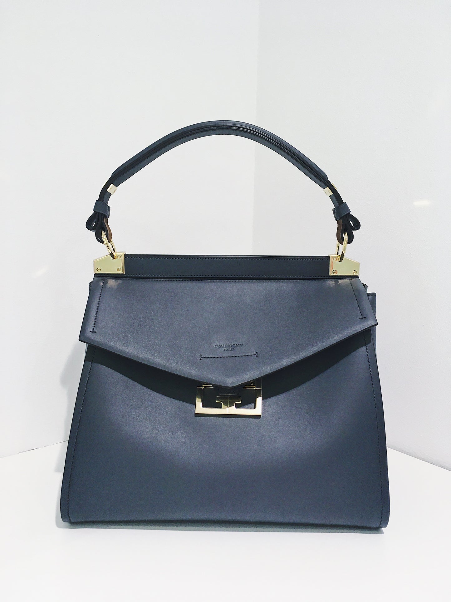 Givenchy Tasche Mystic Medium Dunkelgrau